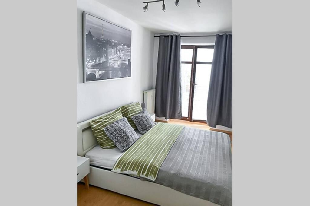 Ferienwohnung Zentral, ruhig, 4Personen, Balkon, Waschmaschine Chemnitz Exterior foto